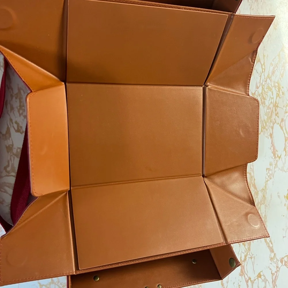 Leather Splay Tray Organizer in Brown and Green